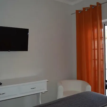 Casa Do Rochedo Hotel *